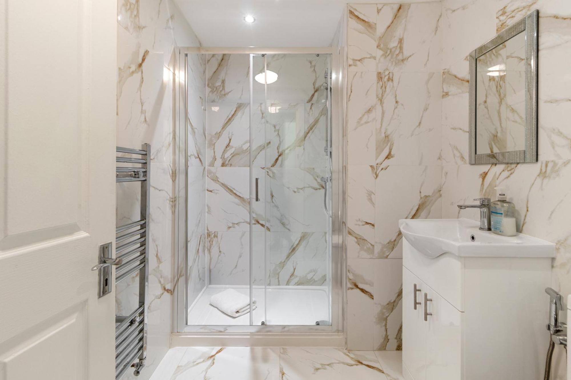 לונדון Oxford Street Chic Retreat - Unparalleled Elegance And Urban Comfort! Gc1 מראה חיצוני תמונה